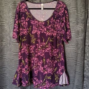 Lularoe XL purple & pink floral swing-hem tee